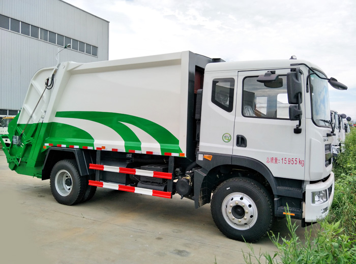 壓縮式垃圾車配置全解析 助力城市環(huán)衛(wèi)高效運轉(zhuǎn)
