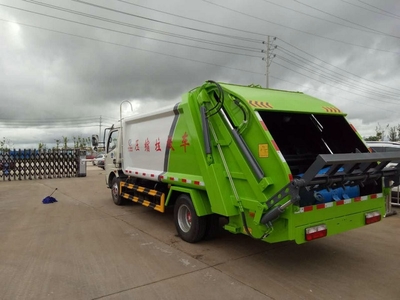 高端環(huán)衛(wèi)垃圾車 城市清潔的科技與效率新標桿